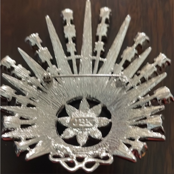 Beautiful Rhinestone Brooch exquisite workmanship from the JBK collection. new